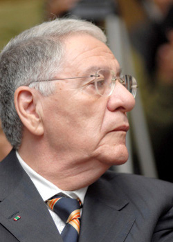 Médicaments : Marché cherche politique