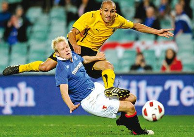 AEK : Jimenez menace «Prolongez Djebbour ou je pars»