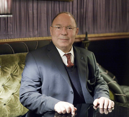 Démantèlement d’un réseau terroriste ciblant le recteur de la Mosquée de Paris