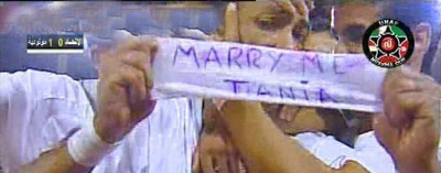 Il marque et demande en mariage sa fiancée,Sofiane : «Epouse-moi Tania»