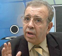 Ksentini recommande l’annulation de la criminalisation de l’immigration clandestine