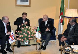 Londres refuse, comme Alger, le paiement des rançons