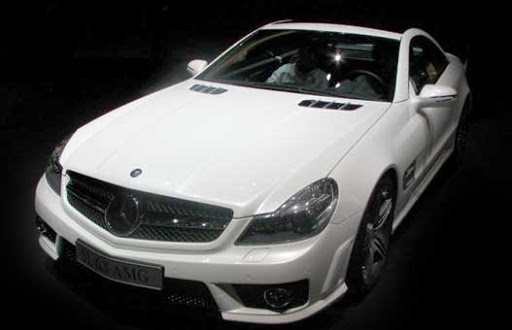 Mbolhi troque sa Smart contre une Mercedes de 14 0000 euros