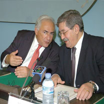 Ouyahia : “L’Algérie mène une véritable bataille du développement”