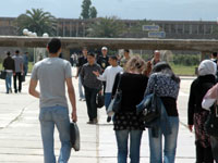 Algérie: Recrutement de 10.000 universitaires au niveau des collectivités locales