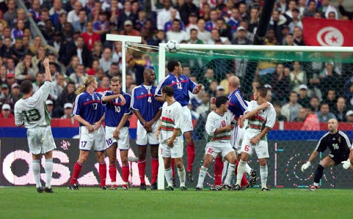 Belmadi : «La place de Bougherra est à  Manchester United ou Arsenal»