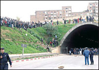 Des habitants ont fermé le tunnel hier soir, Colère à Oued Ouchayeh
