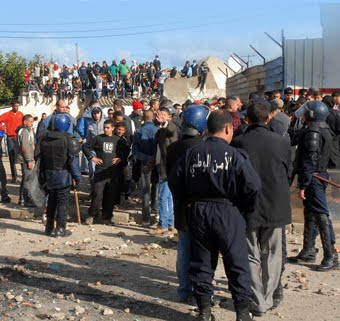Des manifestations ont éclaté à Diar Echems, à Oued Ouchayah et à Baraki Relogement sur fond,d’émeutes à Alger