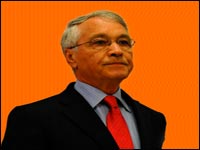 La fédération des pétroliers critique la gestion Khelil