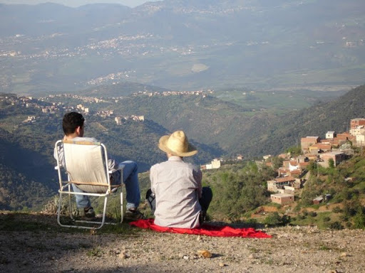 L’Algérie confrontée à ses multiples paradoxes