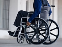 Les handicapés moteur interpellent Barkat, Comment s’appelle une vie à 4000 DA?