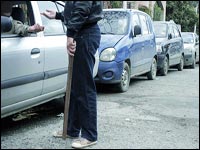 Les membres du réseau de la capitale condamnés à 6 et à 8 ans de prison ferme Quand des repris de justice s’improvisent gardiens de parking !