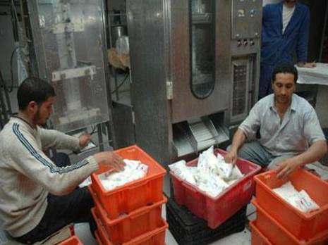 Les transformateurs de lait en colère,Le cahier des charges de la discorde