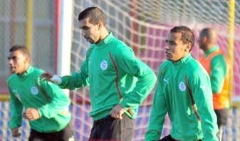 U 23 : Arrivée des champions de l’UNAF dans l’indifférence