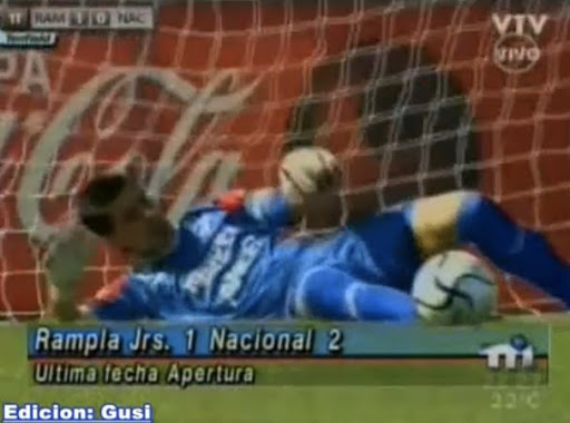 Uruguay: un lob parfait de plus de 60 mètres