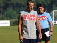 Yebda entre, Naples marque