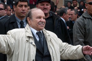A Saint-Denis, des Algériens face à l’exemple tunisien : « Nous, on a eu notre dose ! »