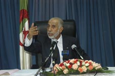 Abdelaziz Belkhadem à propos des derniers événements : «Il faut casser tous les monopoles»