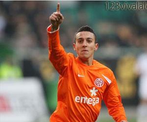 Chadli rejoue en amical avec Kaiserslautern