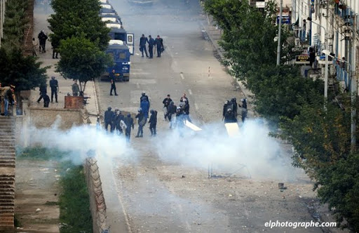 Des citoyens empêchent des actes de pillage à Alger