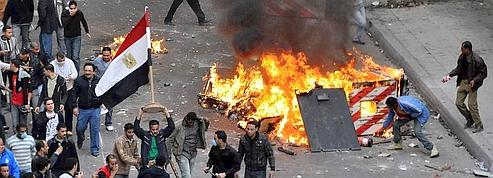 Egypte : inquiétudes sécuritaires accrues suite à des pillages et des évasions de prisonniers