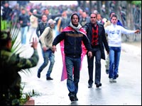 Elle se réveille difficilement de la révolte Tunisie, le jour d’après