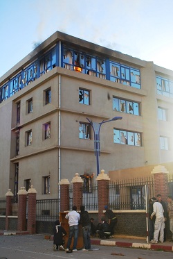 Emeutes : Vague d’interpellations dans la région Bejaïa, cinq tribunaux sur six saccagés