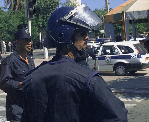 En Algérie, un vendeur à la sauvette tente de s&rsquo;immoler par le feu