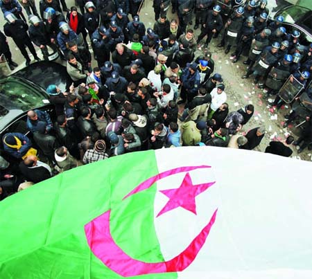 La marche du RCD n’a pas eu lieu,Le bras de fer a tourné court