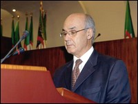 Le contrôle interne de Sonatrach renforcé en 2011, avertit Yousfi