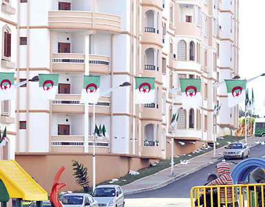 Plusieurs logements sociaux squattés par des citoyens à Chettia (Chlef)