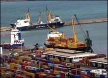 Port d&rsquo;Alger: des dockers observent un arrêt de travail