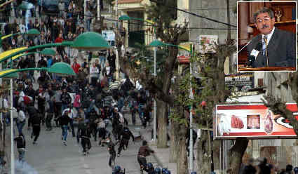 Retour progressif au calme,Le gouvernement fait marche arrière