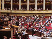 Situation politique et sociale de l&rsquo;Algérie,La France cherche à comprendre