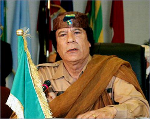 Un diplomate accuse : « Ben Ali donne argent et armes pour provoquer le chaos avec Kadafi comme complice »