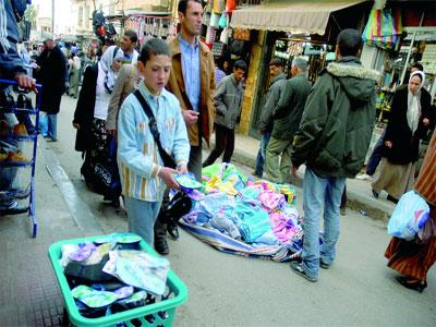 Algérie : Le gouvernement s’apprête légaliser le trabendo