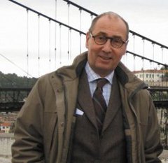 Auditionné par l&rsquo;assemblée nationale française,L’ambassadeur, le régime et les émeutes