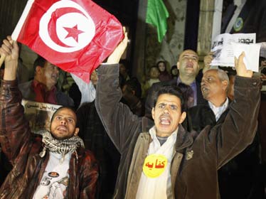 Des intellectuels tunisiens apportent leurs témoignages sur la protestation populaire
