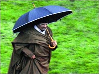 Il a lancé ses mercenaires contre le peuple Kadhafi abat ses dernières cartes