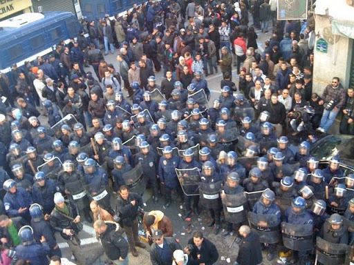 La marche non-autorisée à Alger empêchée par les forces de l&rsquo;ordre