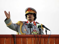 L&rsquo;armée de Kadhafi fait feu : Massacre à huis clos en Libye