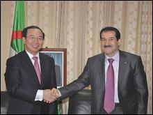 Le gouvernement encourage les investissements chinois en Algérie