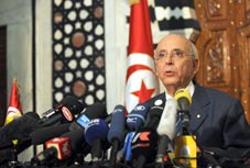 Le monde arabe en ébullition,Le Premier ministre tunisien jette l’éponge