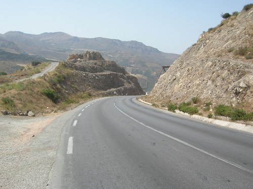 Le projet routier Tindouf -Adrar confié à un groupement d’entreprises publiques