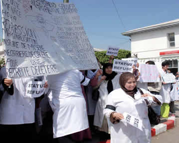 Les paramédicaux entament une grève illimitée