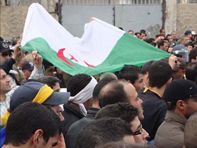 Marche du 19 février ,200 manifestants à Alger