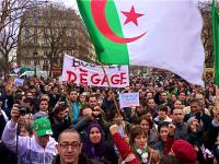 Marche du 20 Février au Maroc , Moulay Hicham et les islamistes prennent la tête du mouvement