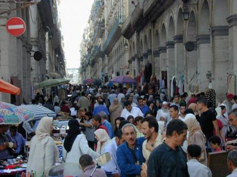 Marché informel Le trabendo, un mal nécessaire ?