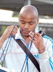 Mbolhi, le mélange entre Dida  et Spiderman selon la FIFS