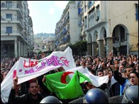 Plus de 5 000 personnes se sont rassemblées hier à Alger,Pari gagné pour les forces du changement